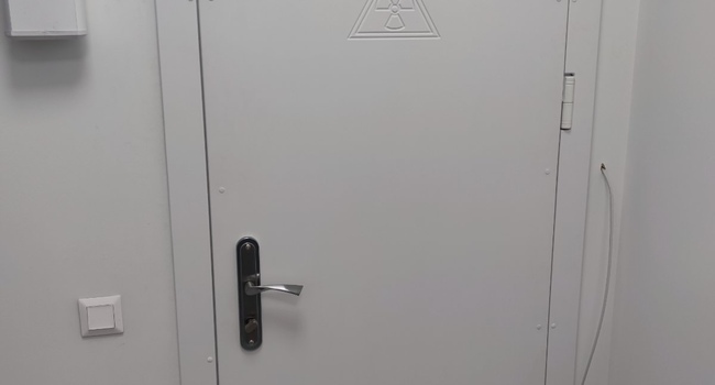 Рентгенозащитная дверь